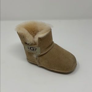 Classic UGG “Erin” infant boots